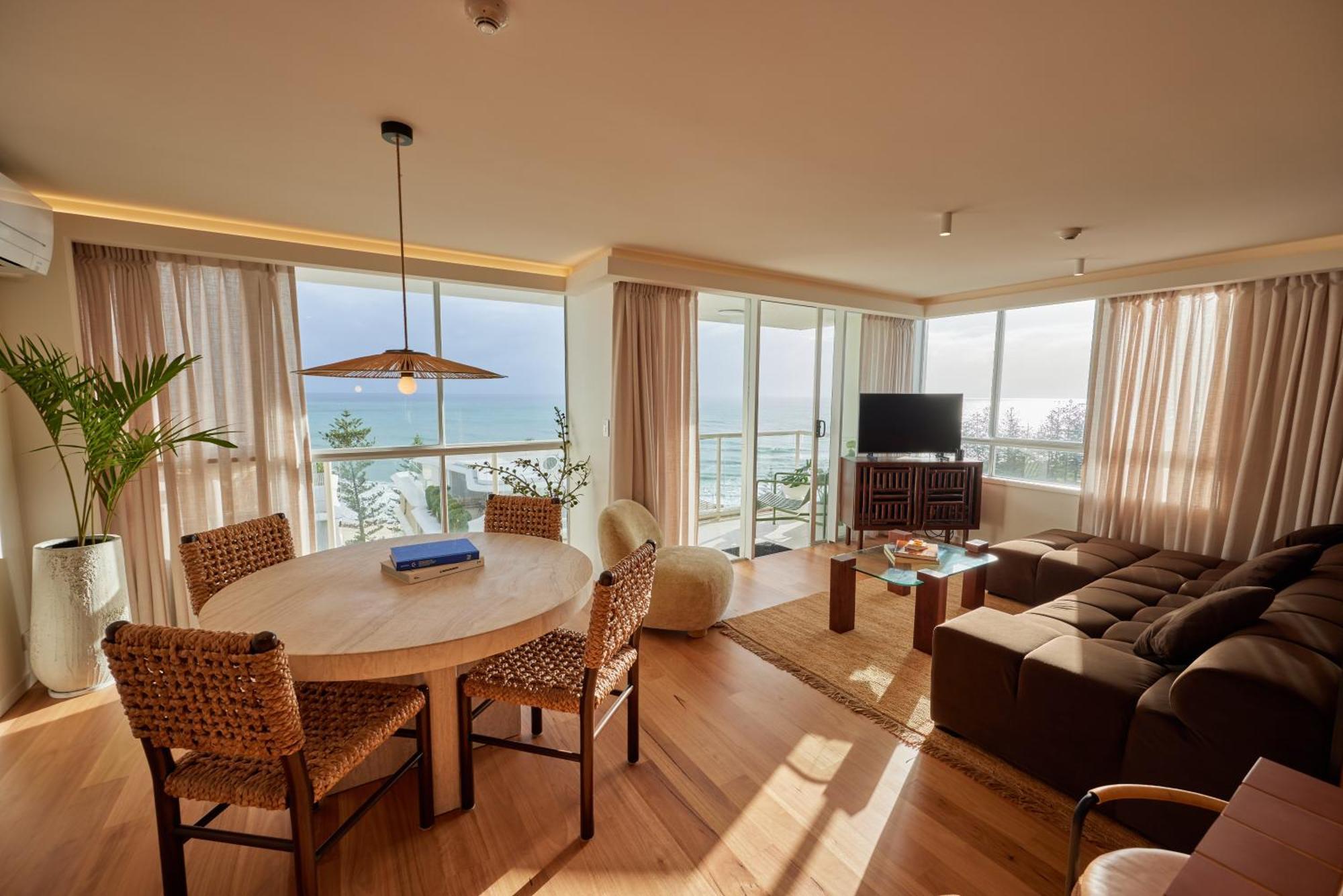 Burleigh Tower 4* Gold Coast